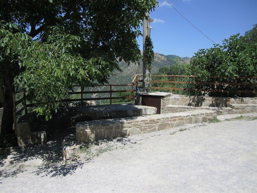 Agriturismo Grotta Dell'Eremita Albano di Lucania エクステリア 写真